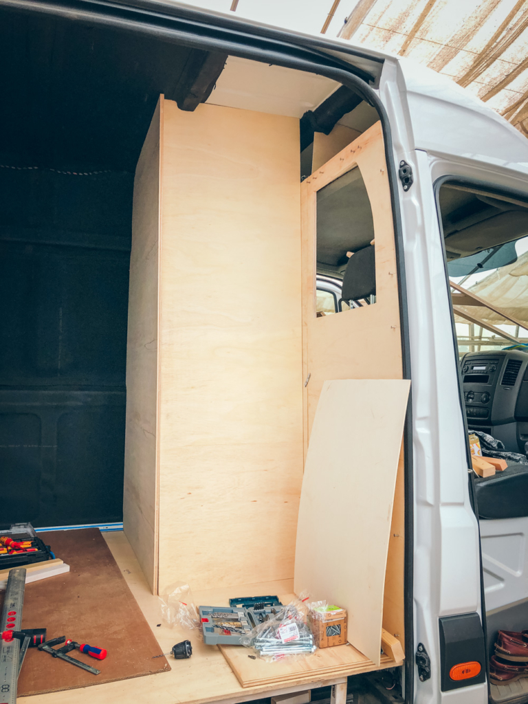 DUSCHE und TROCKENTRENNTOILETTE im Campervan bauen  Mercedes Sprinter  Kastenwagen Ausbau - Teil 10 