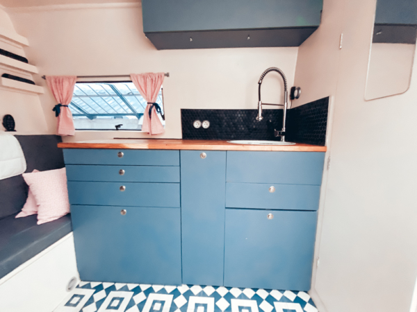 Camper Umbau Teil 7: Die Küche - Pech & Schwefel