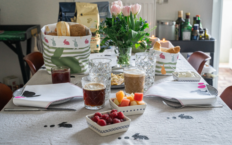 Kreative Osterideen im Siebdruckverfahren mit Kaffee von Tchibo und eine DIY Anleitung für Osterkörbchen